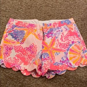 Lilly Pulitzer buttercup shorts! 5” inseam